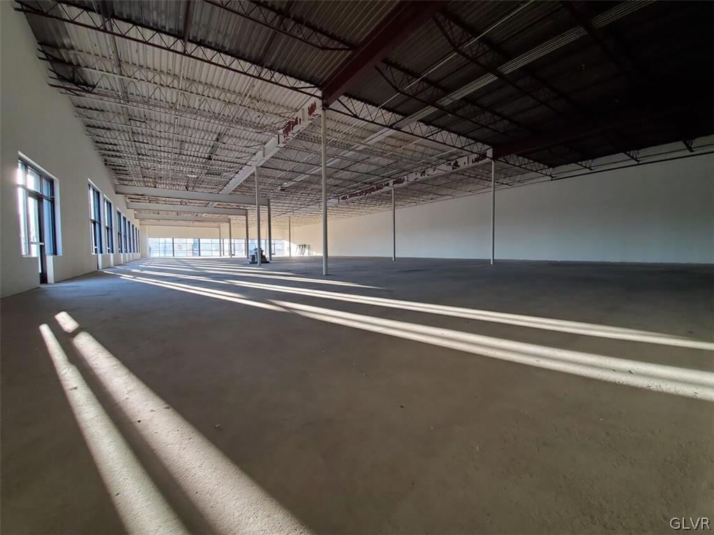 1740 Stefko Boulevard 2 Property Photo 3