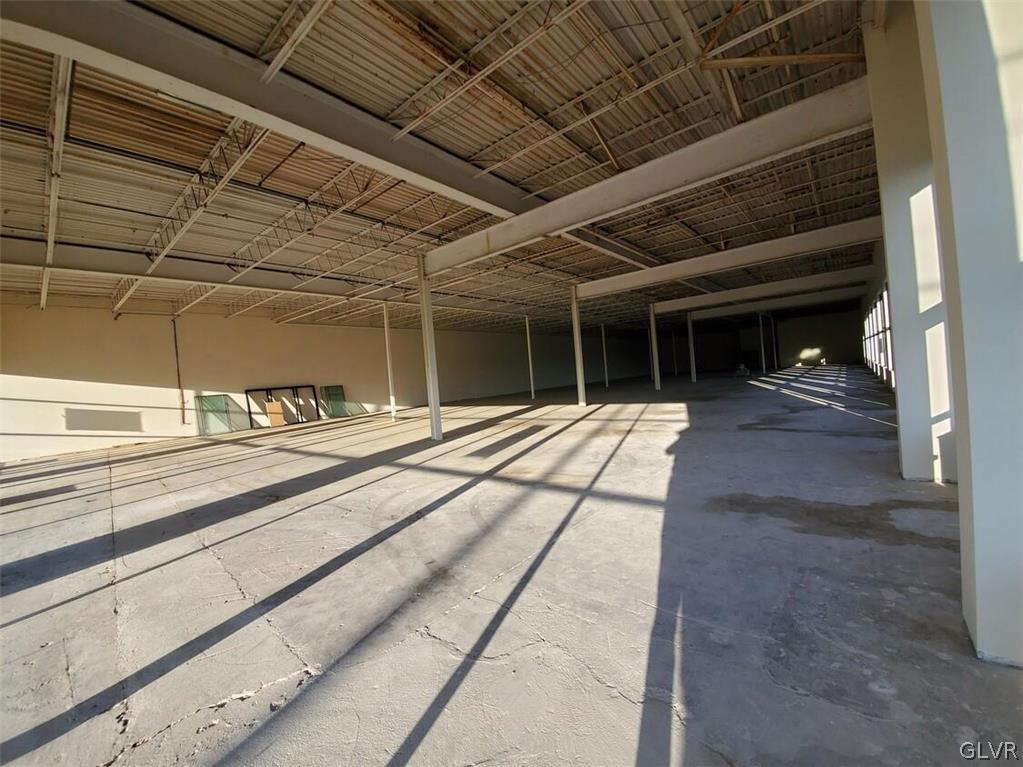 1740 Stefko Boulevard 2 Property Photo 4