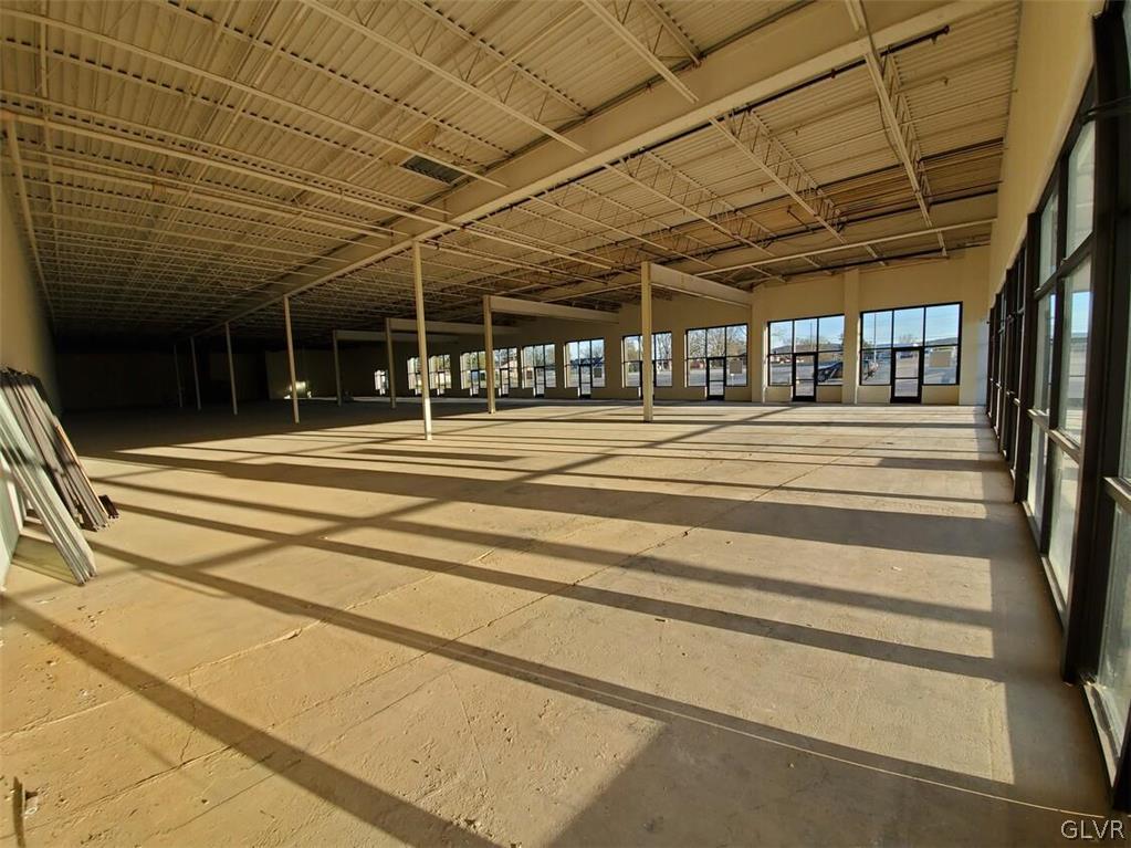 1740 Stefko Boulevard 2 Property Photo 5