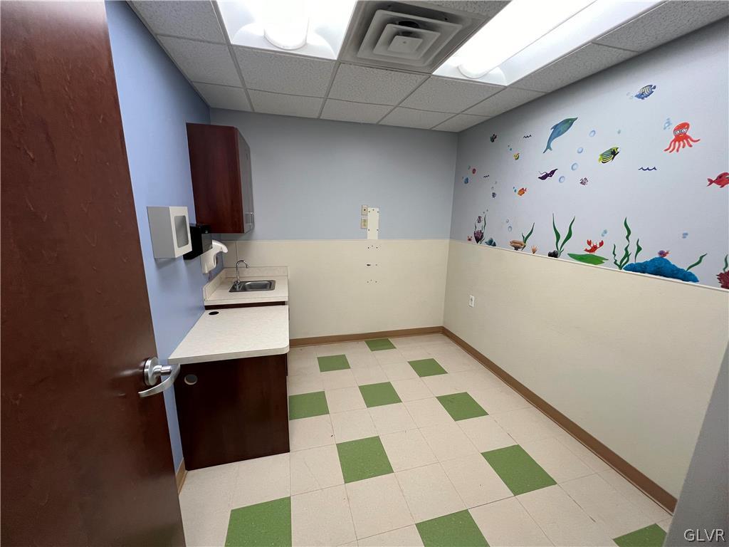 7001 North Pa Route 309 2800sf Property Photo 7