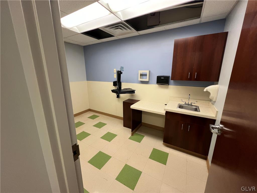 7001 North Pa Route 309 2800sf Property Photo 12