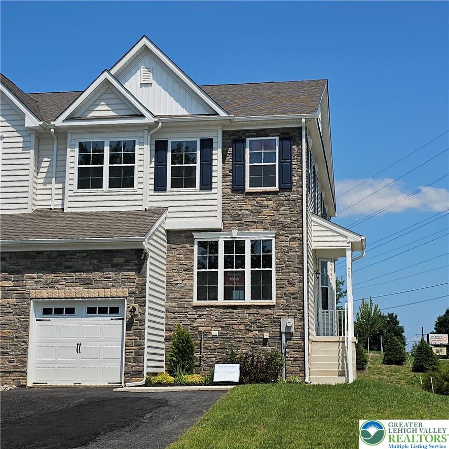 625 Fountain View Circle 10 Property Photo 1
