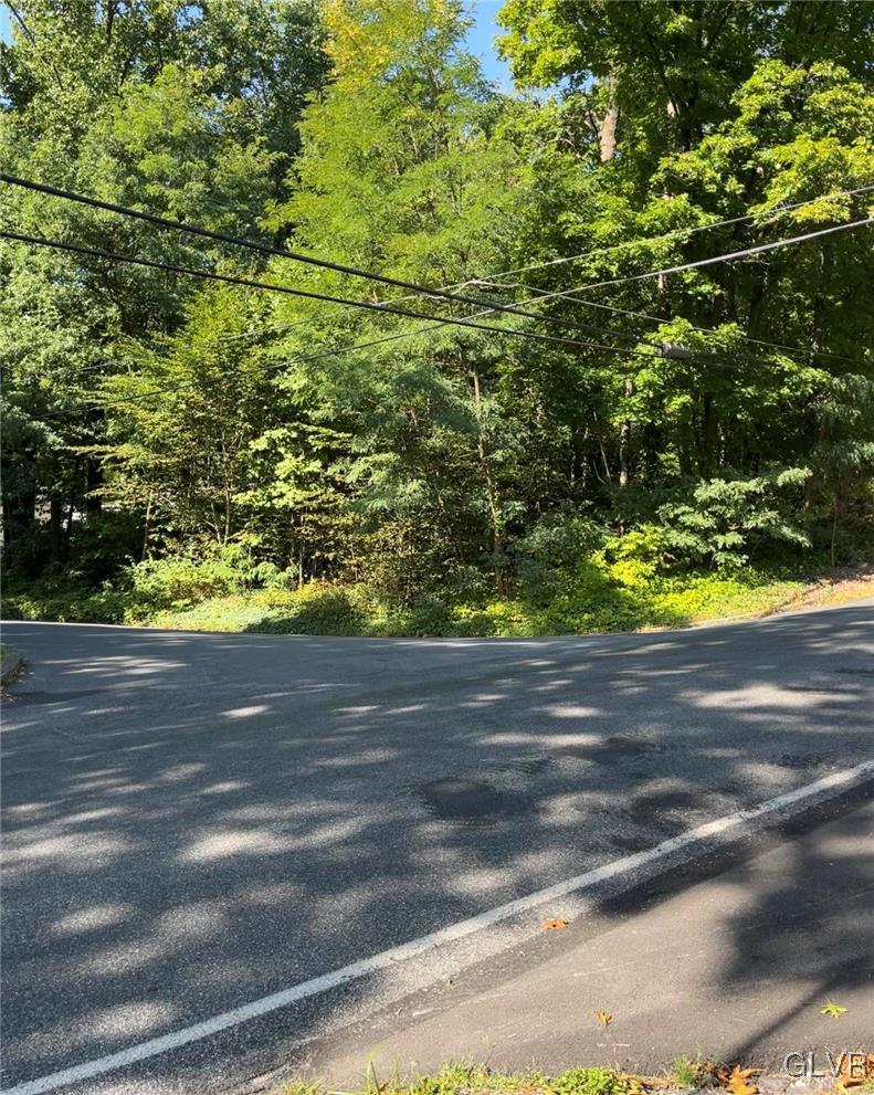 Forest Drive Property Photo 1