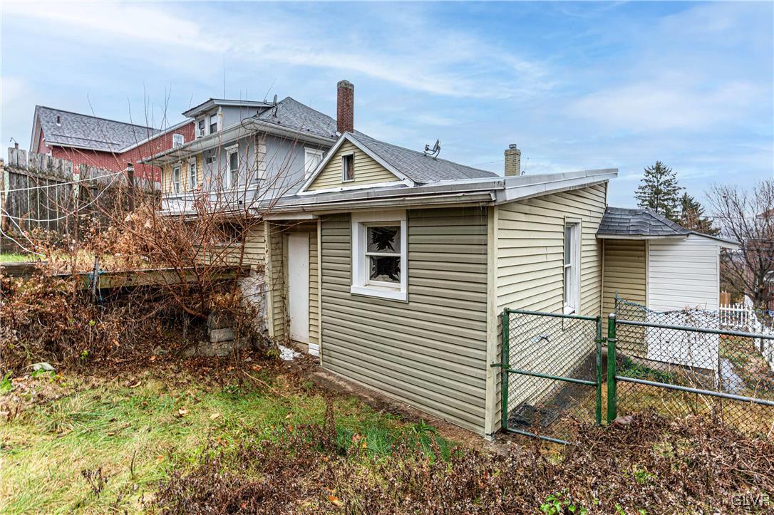 1330 East 6th Street Property Photo 15