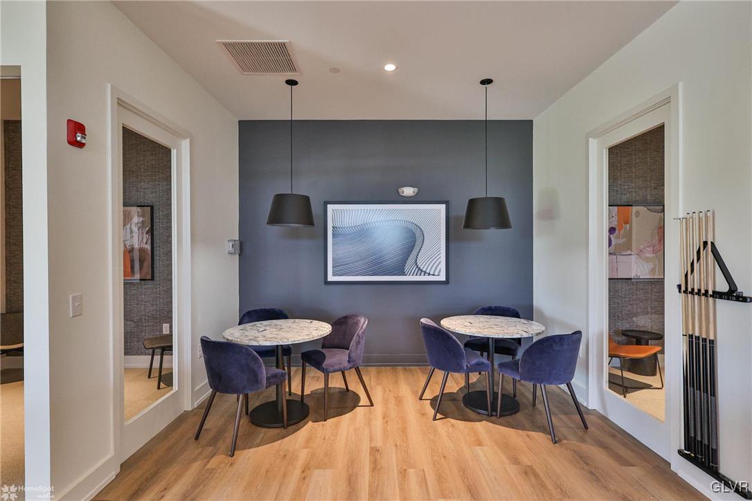 100 Aviv Street Property Photo 15