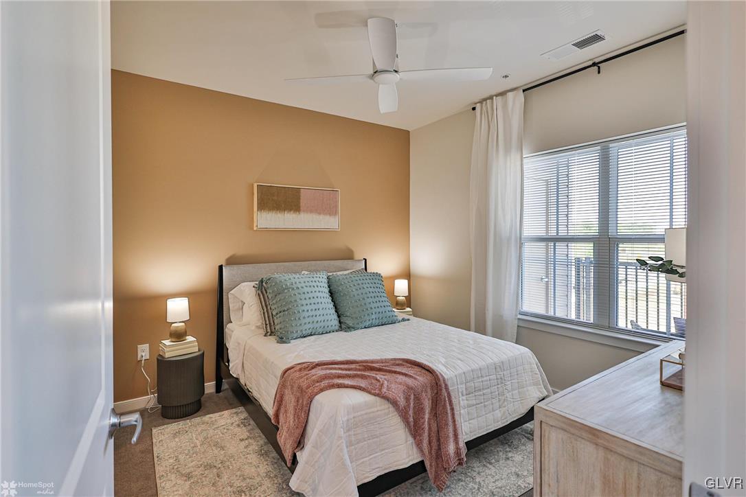 100 Aviv Street Property Photo 35