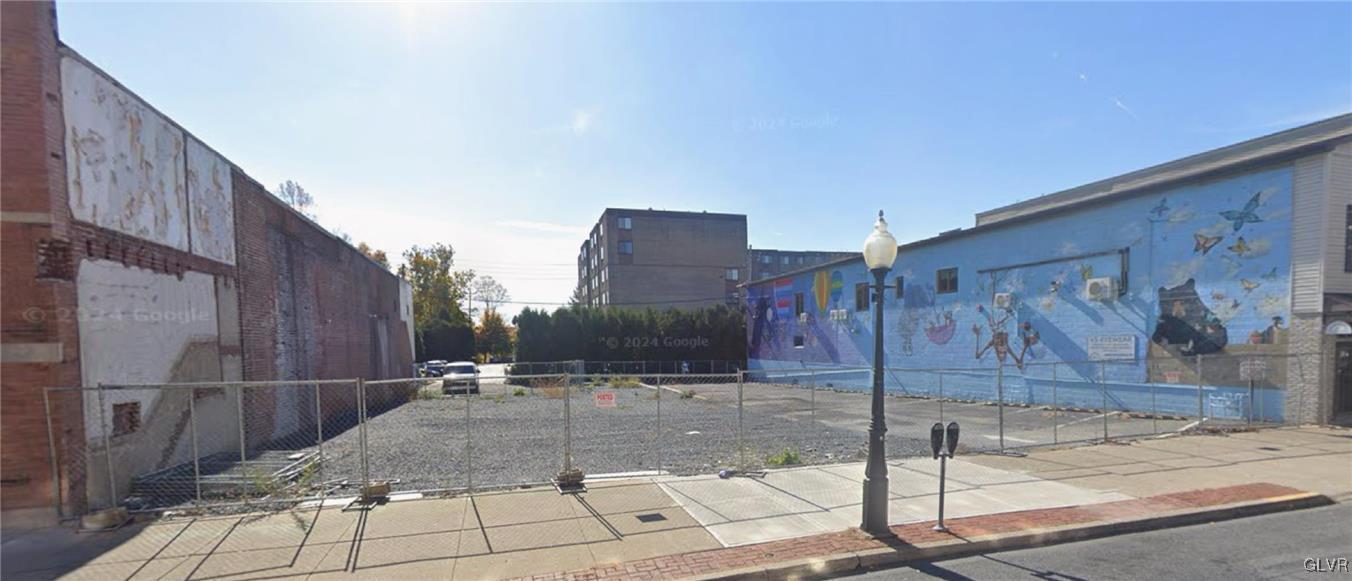 16 Broadway Property Photo 1