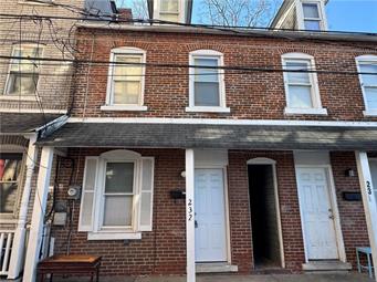 232 North Nagle Street Property Photo 2