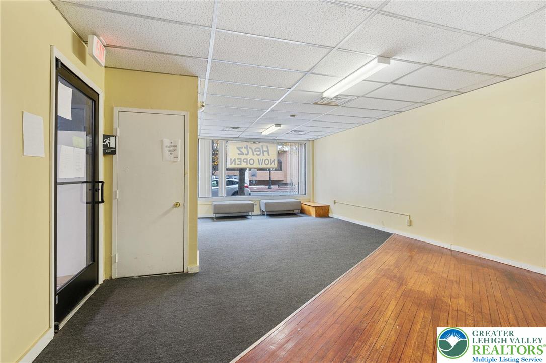 915 West Hamilton Street Property Photo 25