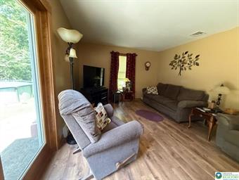 9155 North Loop Road Property Photo 7