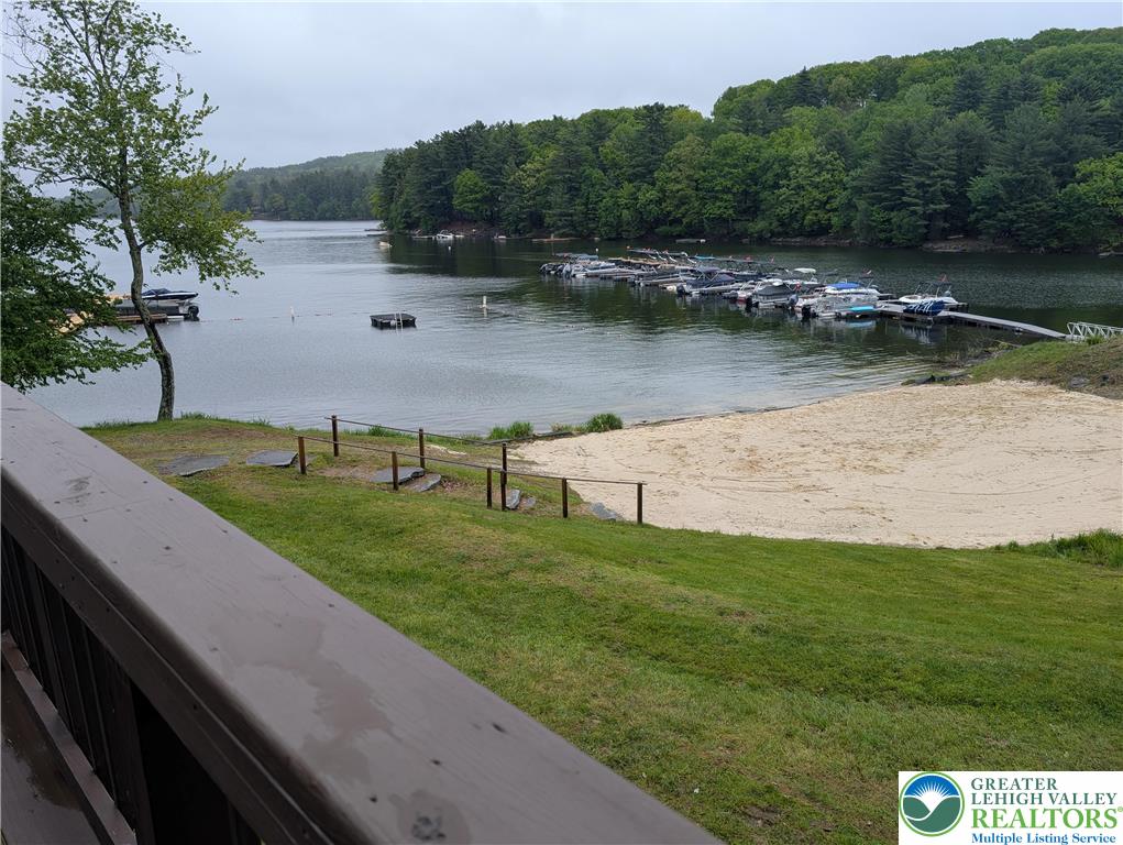 763764 Mount Snow Circle Property Photo 3