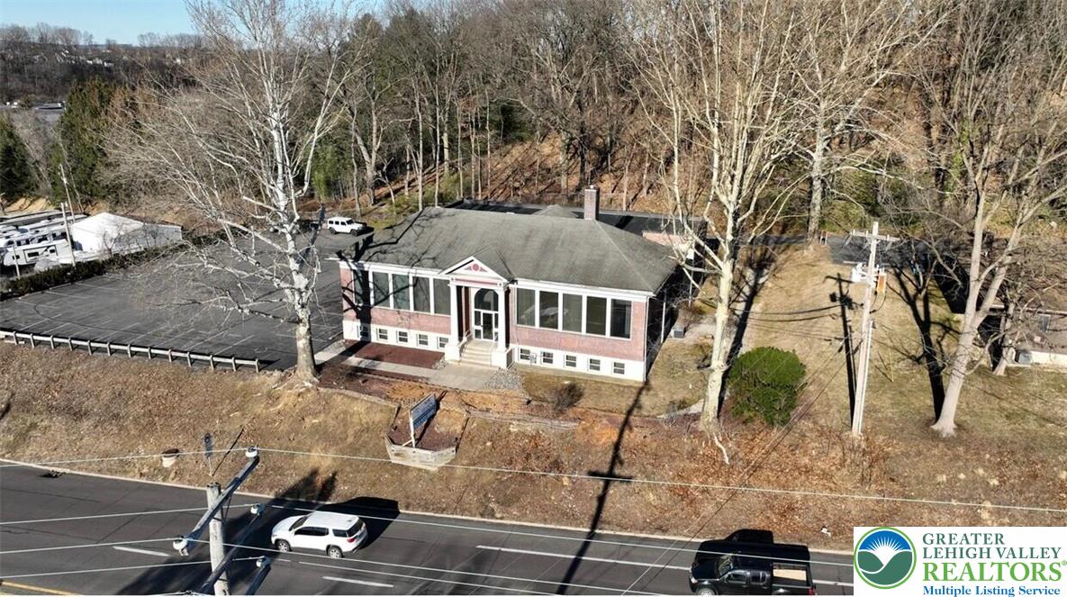 2857 Nazareth Road Property Photo 3