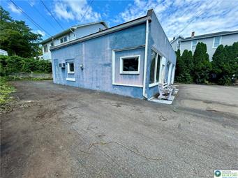 602 Garibaldi Ave Property Photo 4