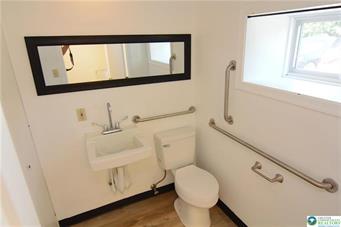 3348 Easton Ave Property Photo 9