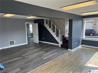 2309 Macarthur Rd Property Photo 8