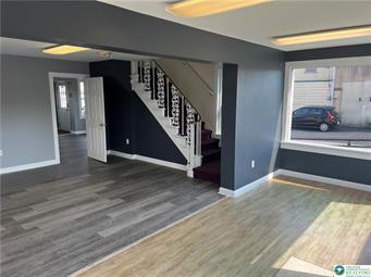 2309 Macarthur Rd Property Photo 14