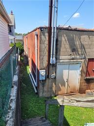1627 Main Street Property Photo 7