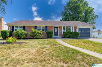 2240 West Woodlawn Street Property Photo 1
