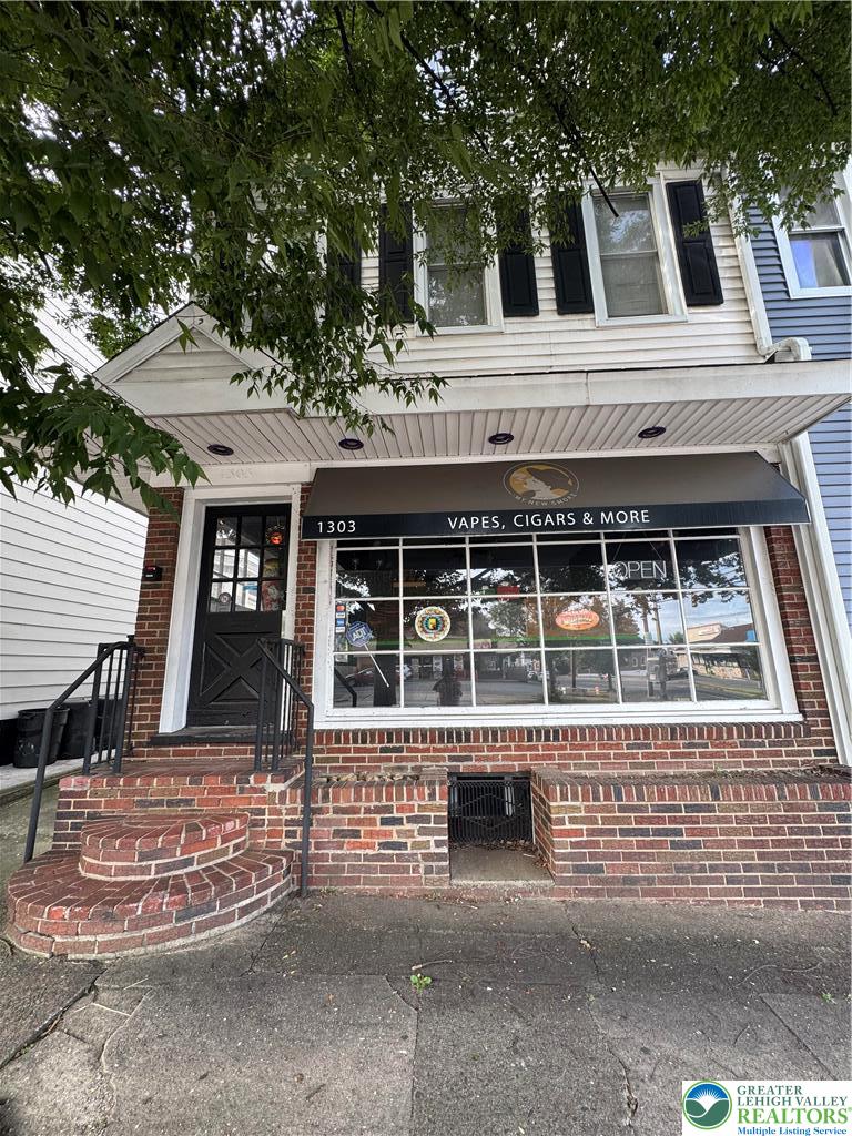 1303 Northampton Street Property Photo 2