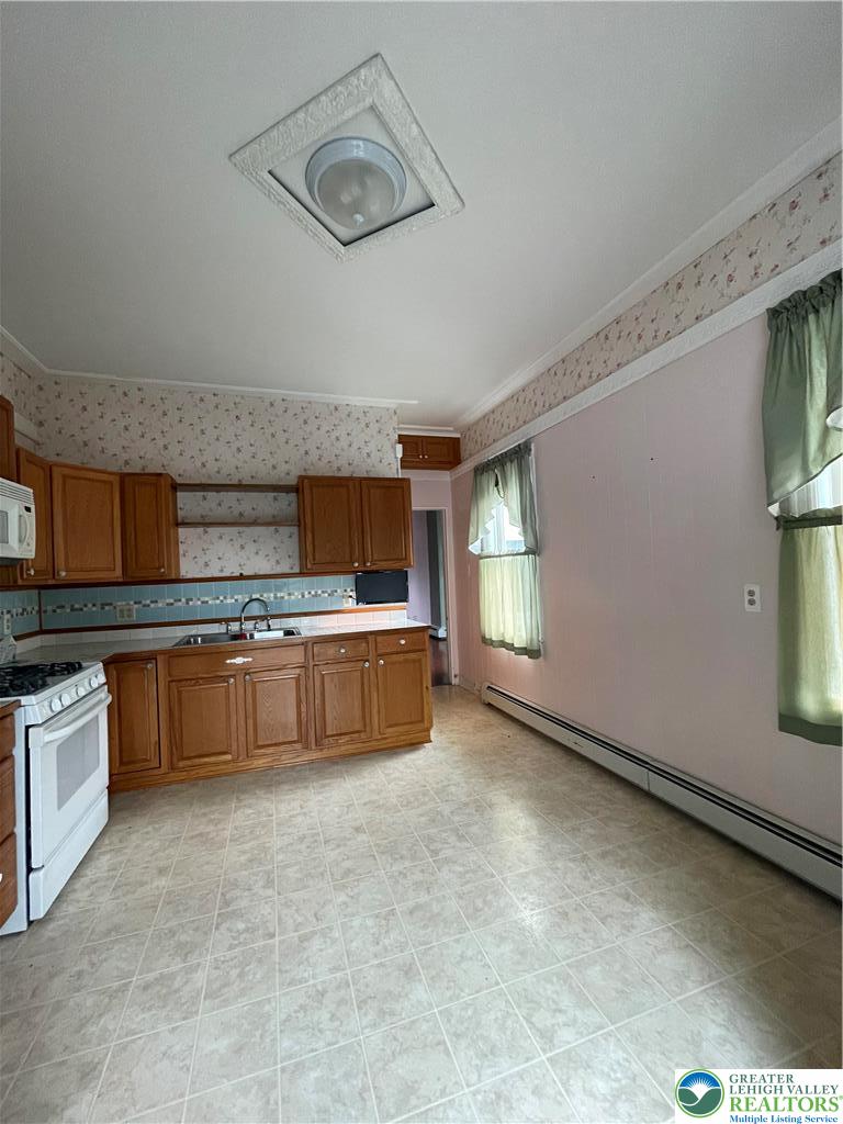 1303 Northampton Street Property Photo 17