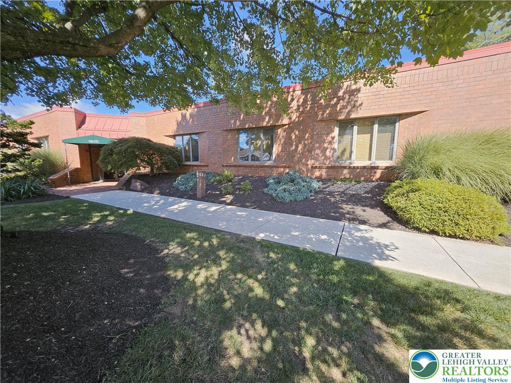 1815 Schadt Avenue Property Photo 14