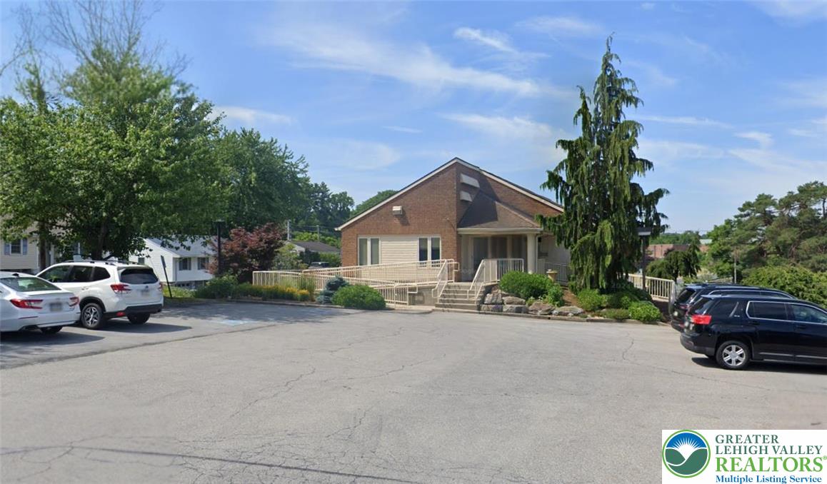 2900 Hamilton Boulevard Property Photo 4