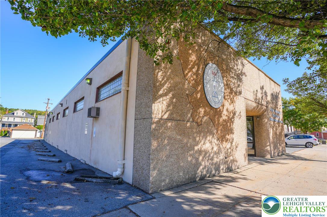 431 Delaware Avenue Property Photo 1