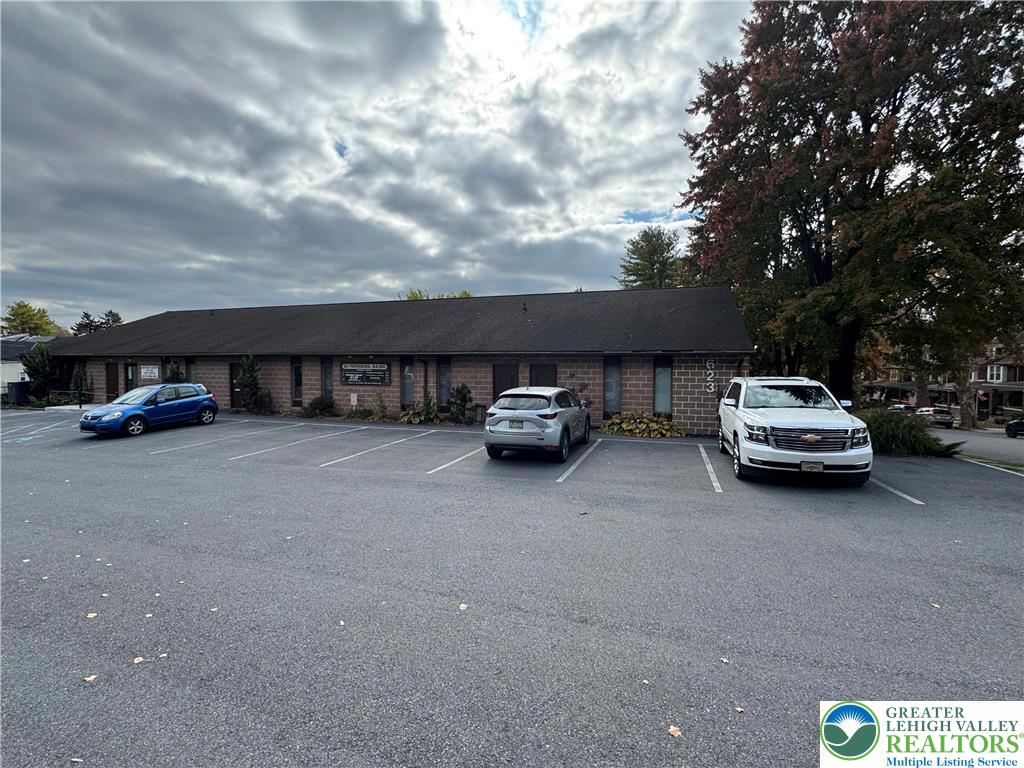 623 West Union Boulevard 2 Property Photo 1