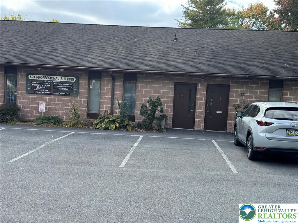 623 West Union Boulevard 2 Property Photo 2