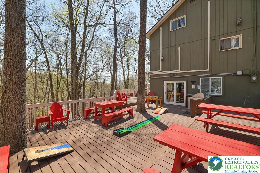 163 Cambridge Court Property Photo 1