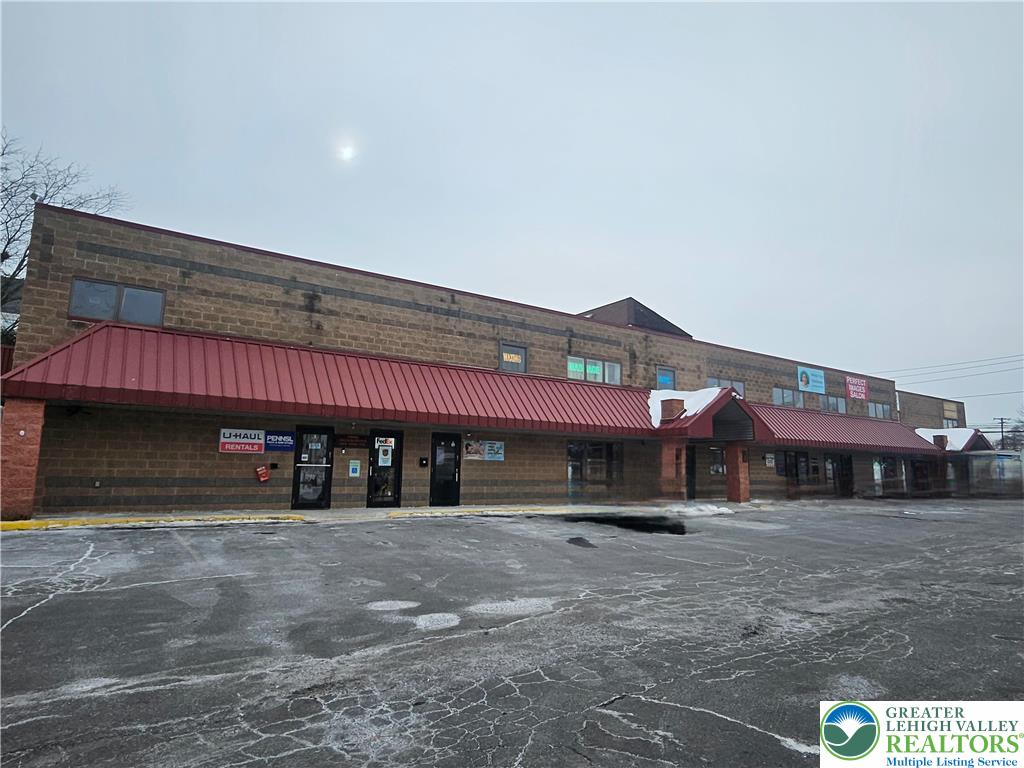 2980 Linden Street E2 Property Photo 1