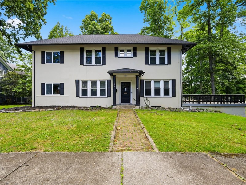 128 South Green Street Property Photo 1