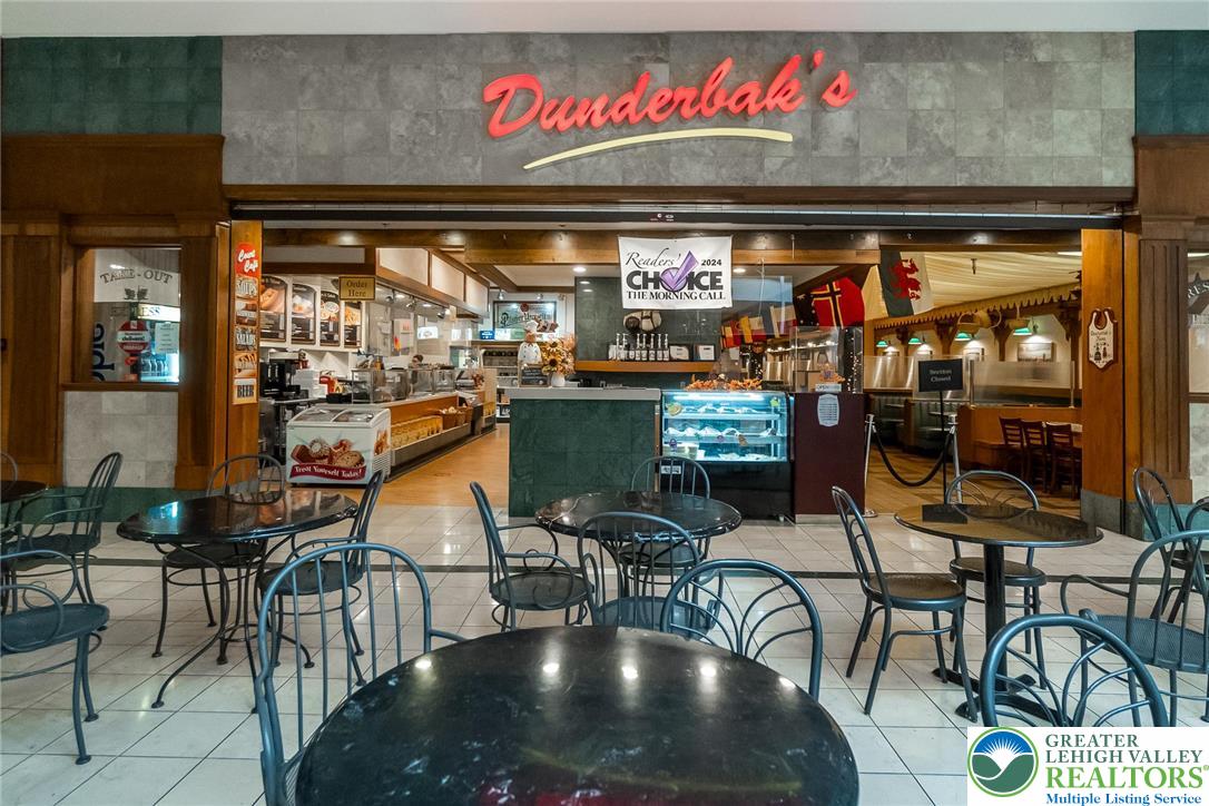 121 Lehigh Valley Mall Property Photo 1