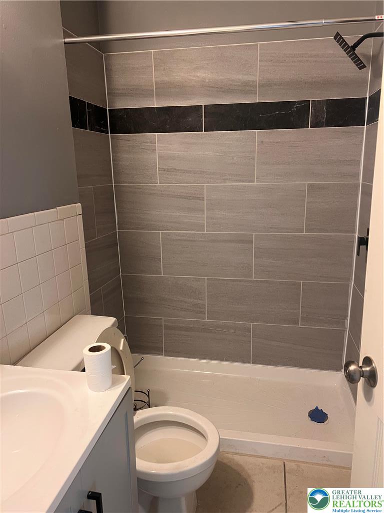 735 Laufer Street Property Photo 12