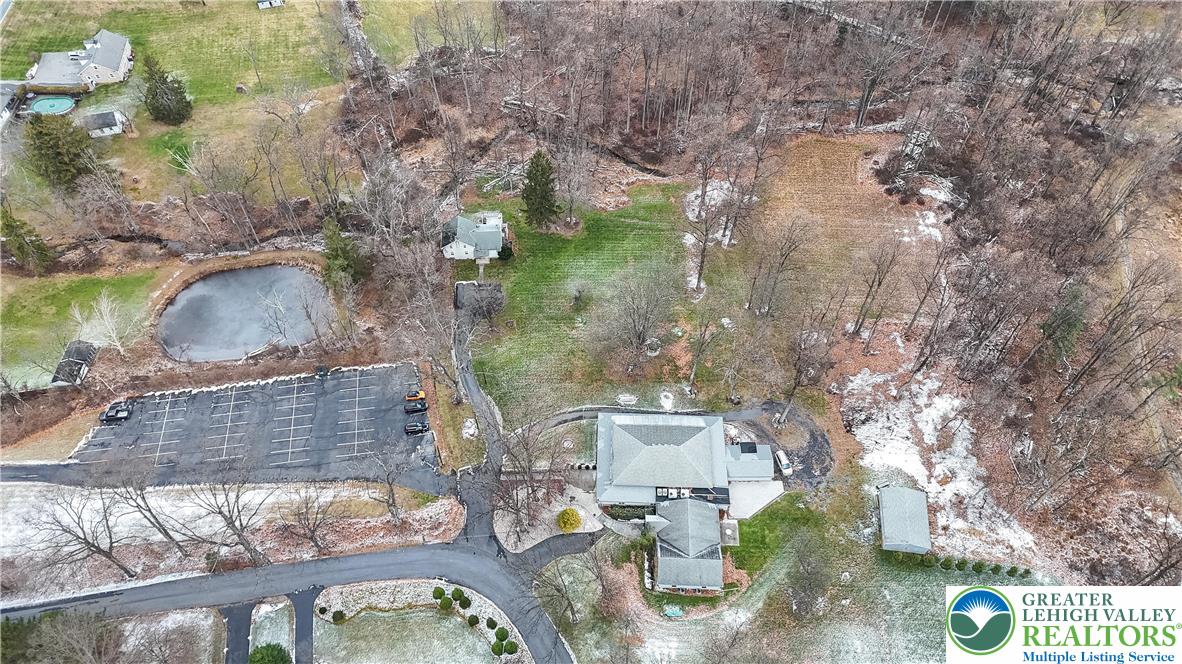 1303 Evergreen Drive Property Photo 3