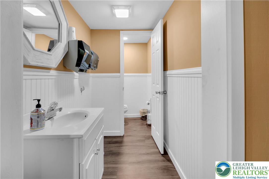 1303 Evergreen Drive Property Photo 23