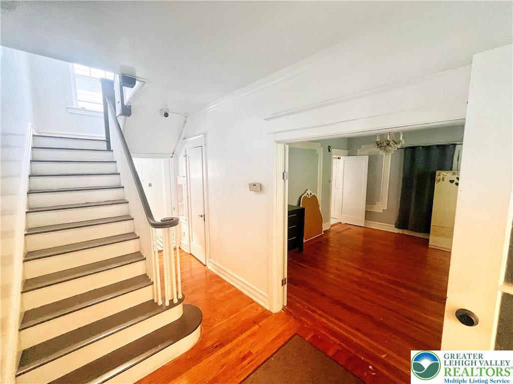 1831 Hamilton Property Photo 8