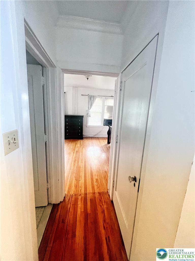 1831 Hamilton Property Photo 28