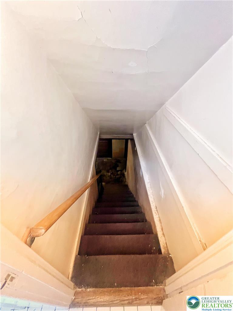 1831 Hamilton Property Photo 43