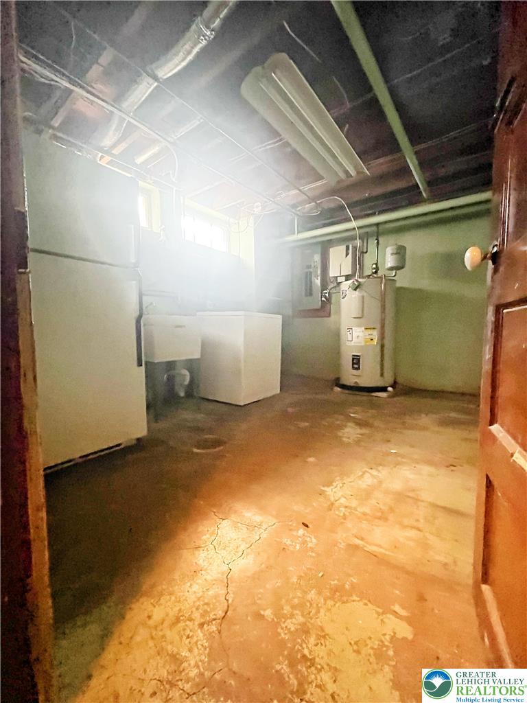 1831 Hamilton Property Photo 45