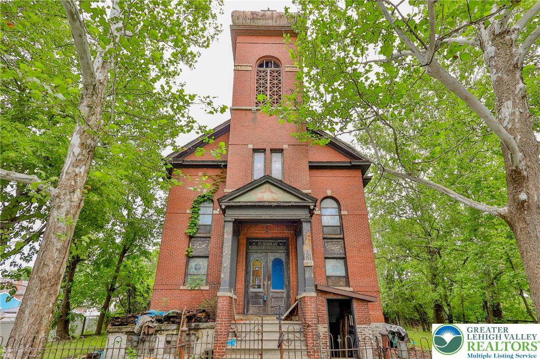 1521 East 6th Street Property Photo 1