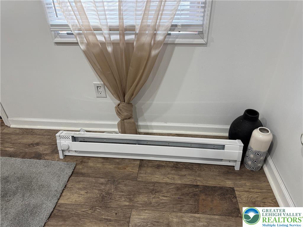 219 West Water Street Property Photo 3