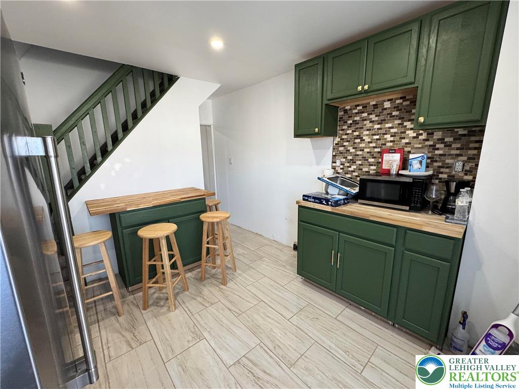 219 West Water Street Property Photo 7