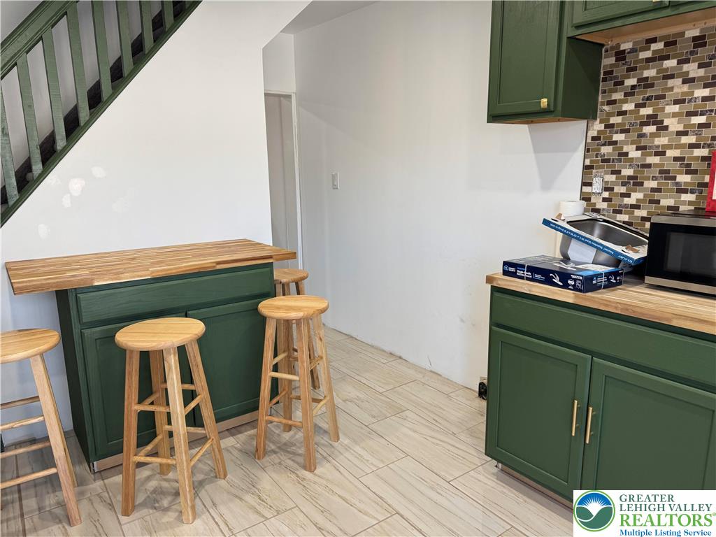 219 West Water Street Property Photo 9