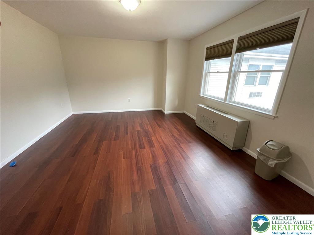 4315 Washington Street Property Photo 6