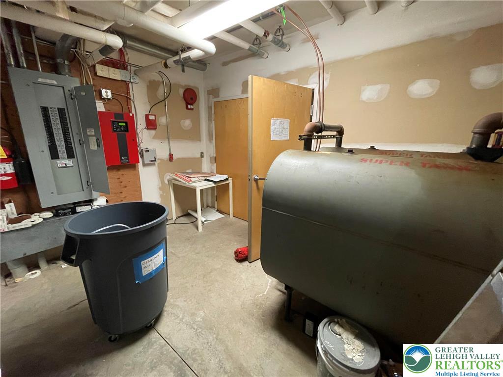 4315 Washington Street Property Photo 21