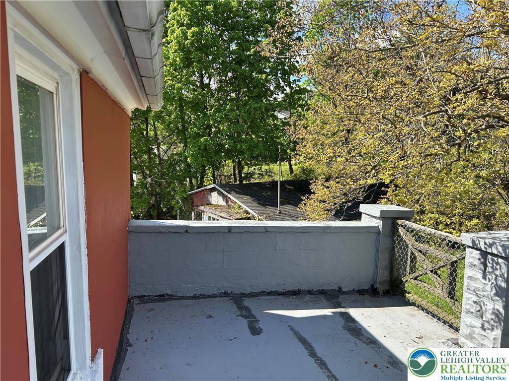 412 Pennsylvania Avenue Property Photo 32
