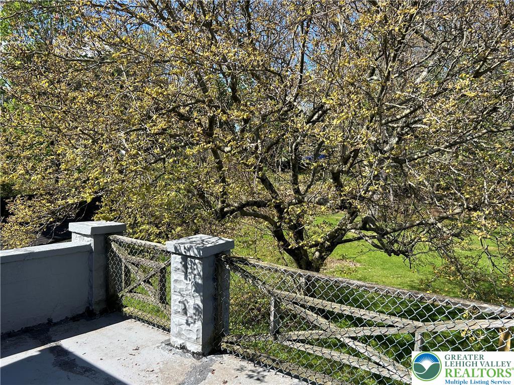 412 Pennsylvania Avenue Property Photo 49