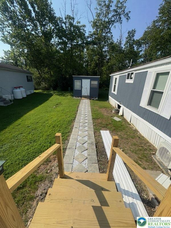 3449 Franklin Square Property Photo 5