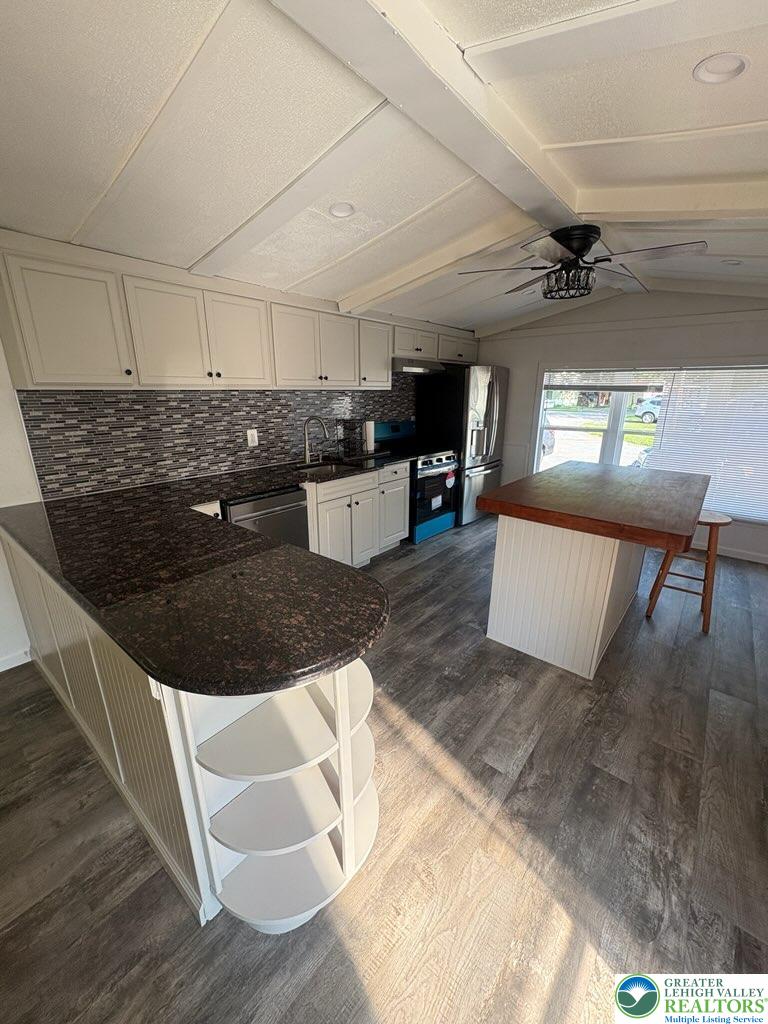 3449 Franklin Square Property Photo 6